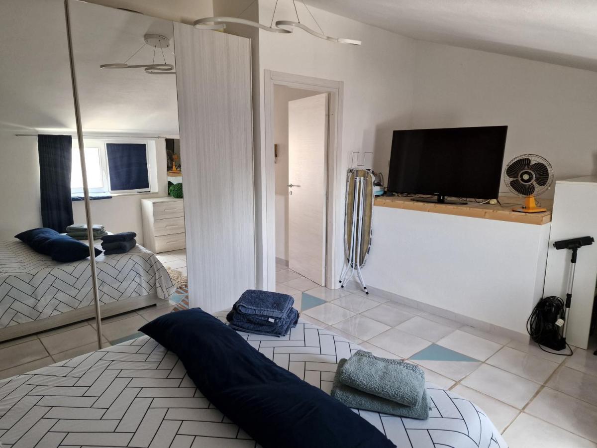 Appartamento Nella Piazza Centrale, Con Terrazza ซานตันตีโอโก ภายนอก รูปภาพ