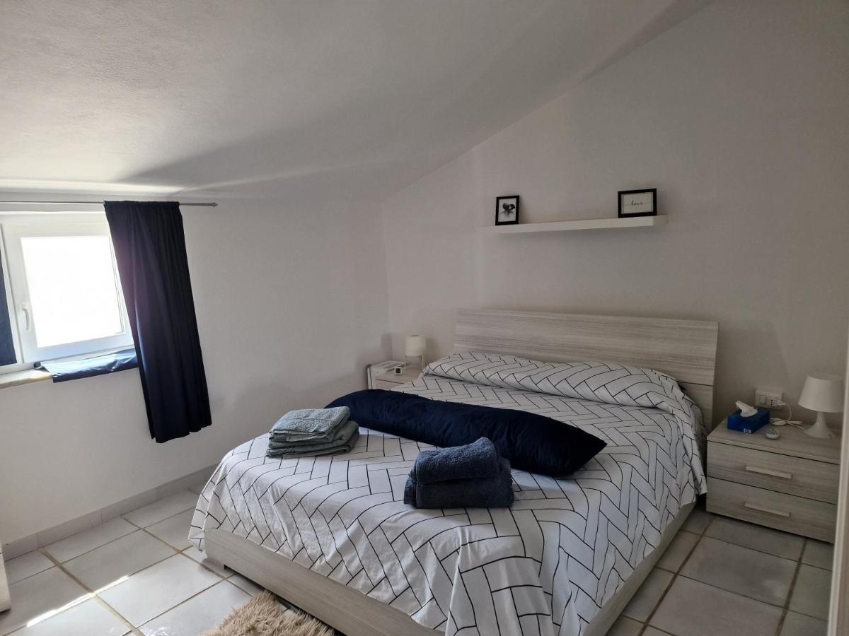 Appartamento Nella Piazza Centrale, Con Terrazza ซานตันตีโอโก ภายนอก รูปภาพ